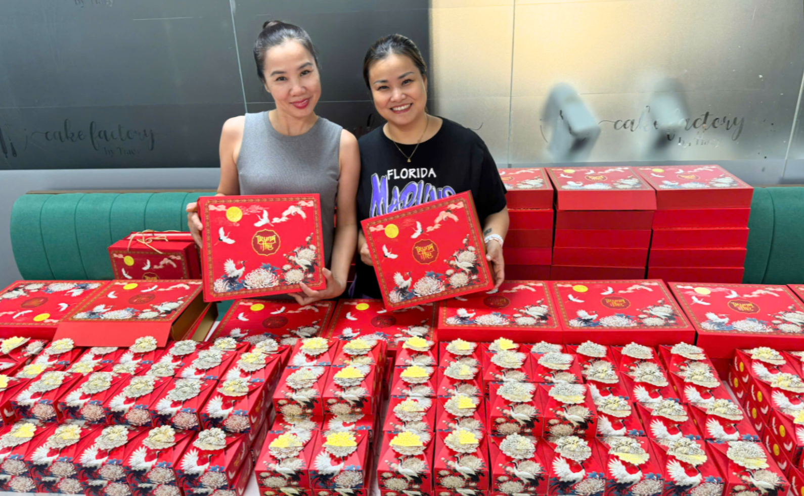 Quà tặng & Mùa vụ