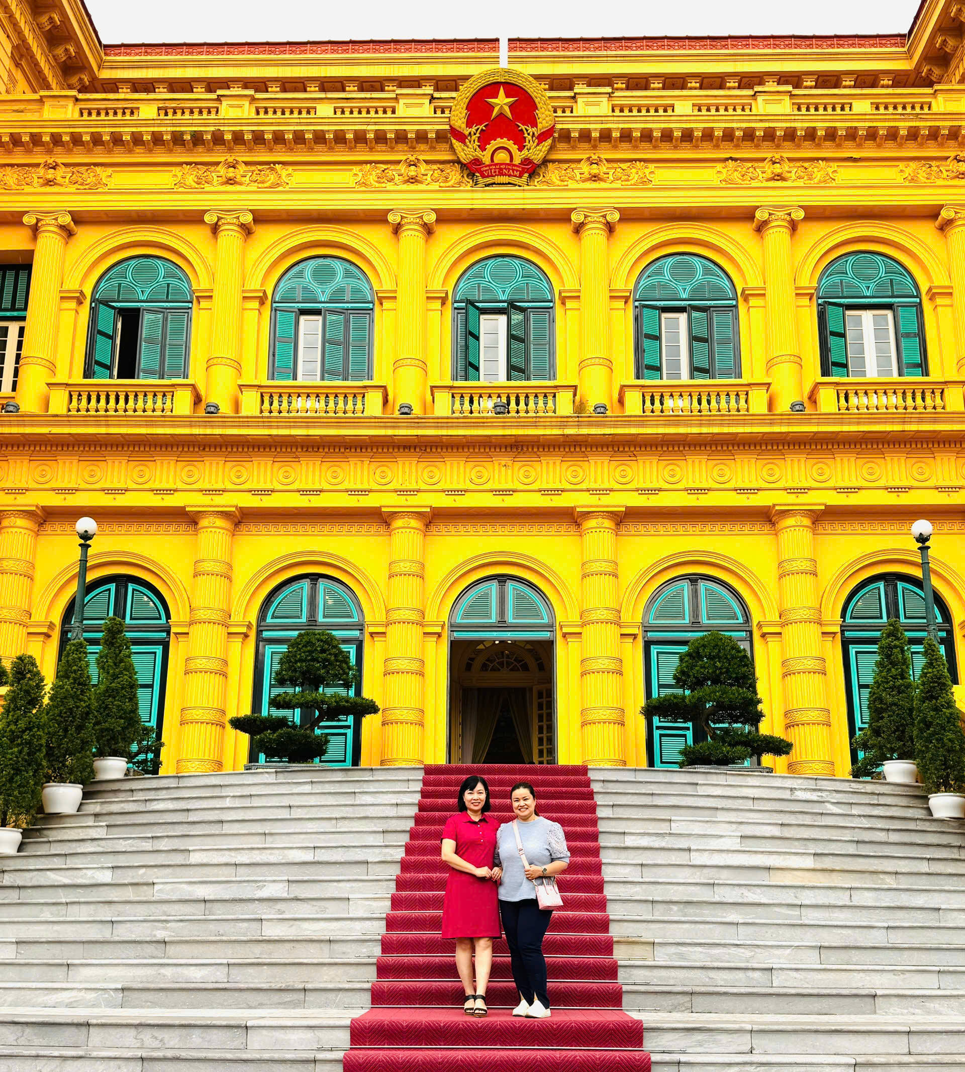 Z6984096828221 d870da548f0b1a7c30eb6303982eab51